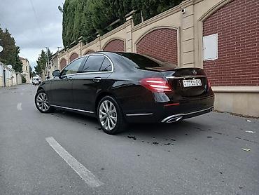 volvo s 80: Mercedes-Benz E-Class: 2.2 l | 2017 il Sedan — 4