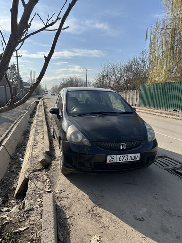 утилизация шин: Honda Fit: 2005 г., 1.3 л, Вариатор, Бензин, Хэтчбэк