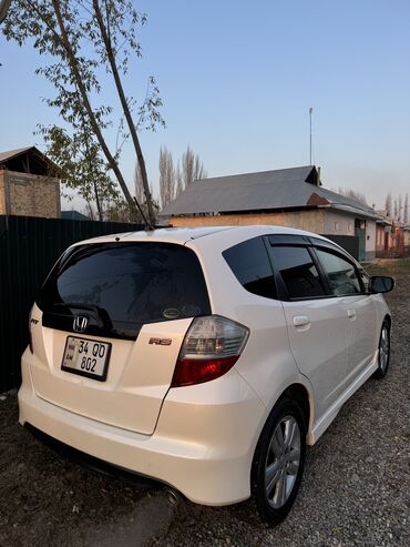 Honda: Honda Fit: 2008 г., 1.5 л, Автомат, Бензин, Хэтчбэк