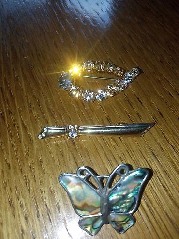 swarovski prsteni: Starinski broševi lot — 1