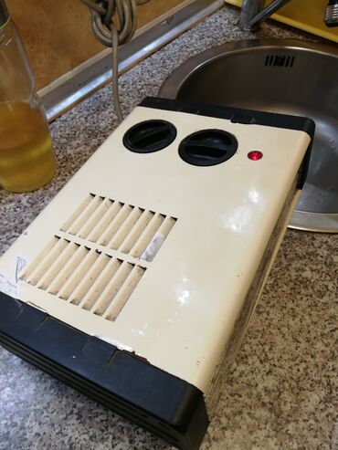 Kaloriferi: Grejalica duvaljka 2 brzine plus ventilator Sever 2000w — 4