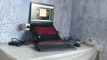Masaüstü kompüterlər və iş stansiyaları: İşlənmiş MSI, 15.6 ", Intel Core i7, 512 GB