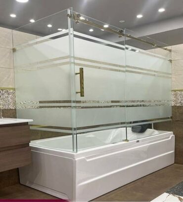 Duş kabinaları, arakəsmələr: Yeni Arakəsmə, Pulsuz çatdırılma — 22