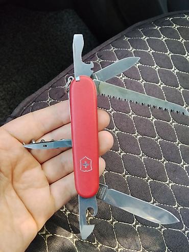 мултитул: Мультитул-нож Victorinox (классический швейцарский армейский нож), в — 2