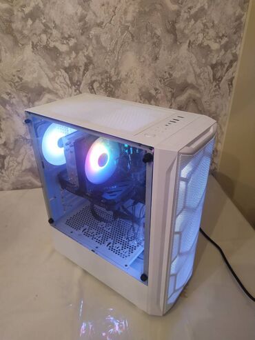 komputer i5: Ryzen 7 5800x RTX 4060 PC PC-nin hissələri Amerikadan gətirlib