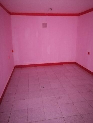 Digər kommersiya daşınmaz əmlakı: Bütün profillərə uyğun 86 kv 5 otaqlı obyekt icarəyə verilir. Anbar — 9