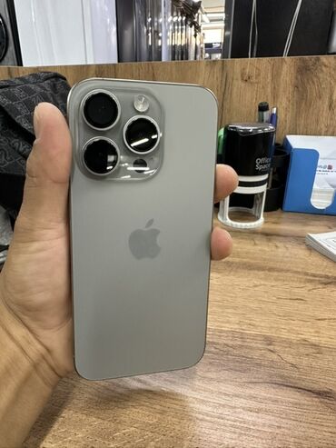 срочно продаю iphone: IPhone 15 Pro, 256 ГБ