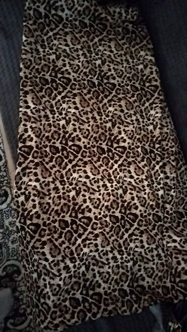 Ev saatları: Leopar naxışlı parça . 38 beden. M - Naxış: klassik leopar printi