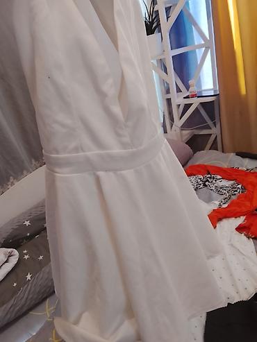 Отдам даром: Одежда для стройной девушки, размер платьев s кофты M куртка M-L — 3