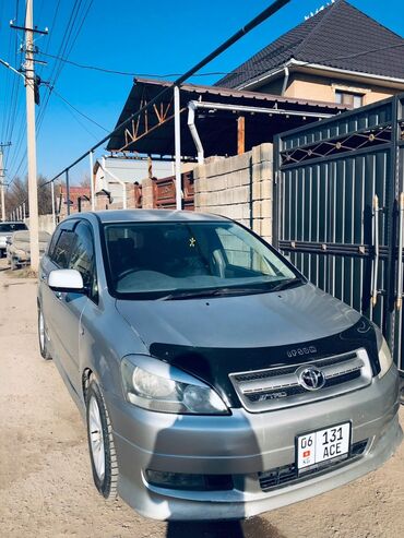 toyota karolla: Toyota Ipsum: 2001 г., 2.4 л, Автомат, Газ