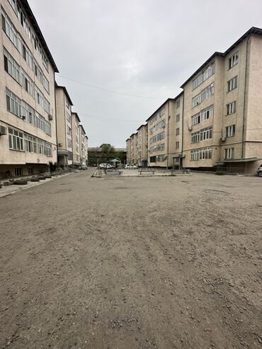 продается квартира дордой моторс: 3 комнаты, 80 м², Индивидуалка, 4 этаж, Старый ремонт