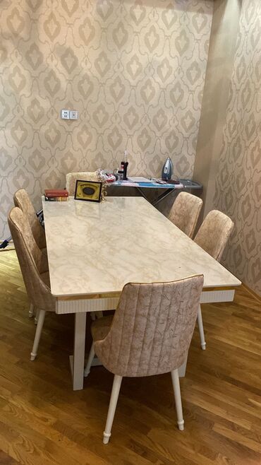 metbex ucun qaz sobalari: Qonaq otağı üçün, İşlənmiş, Açılan, Kvadrat masa, 6 stul
