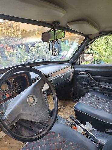 QAZ: Model: QAZ 24 Volqa (sedan) Yanacaq: benzin Sürətlər qutusu: mexaniki — 5