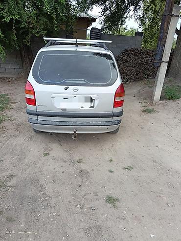 3х дверный: Opel Zafira: 2002 г., Универсал — 2