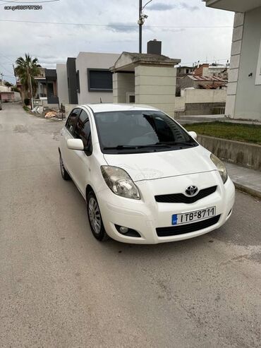 Toyota: Toyota Yaris: 1.4 l. | 2011 έ. Χάτσμπακ — 9