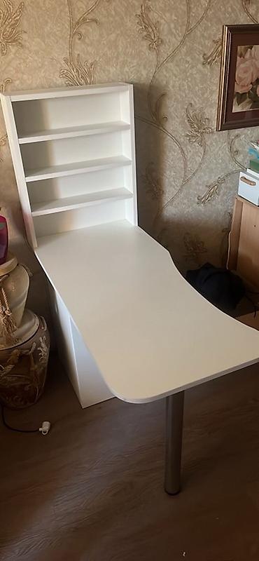kompüter stol: Künc masa, Stulsuz, Polkalı, Siyirməli, MDF — 2