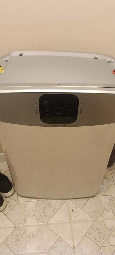 скупка аристонов: Накопительный водонагреватель Объем бака: 50 л, Ariston, Б/у — 2