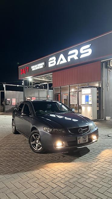 самообслуживания: Honda Accord: 2003 г., Седан — 2