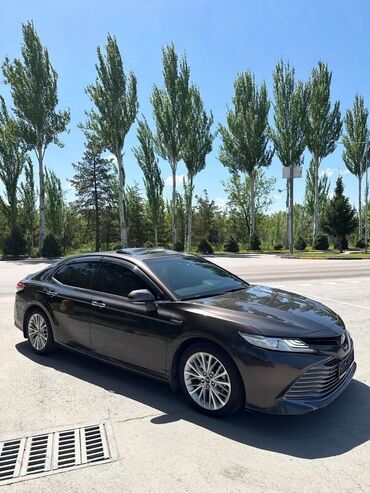 Toyota: Toyota Camry: 2018 г., 2.5 л, Вариатор, Гибрид, Седан