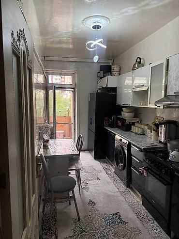 samaxinka evlerin qiymeti: Bakı, 3 otaqlı, Köhnə tikili, m. Qara Qarayev, 103 kv. m — 5