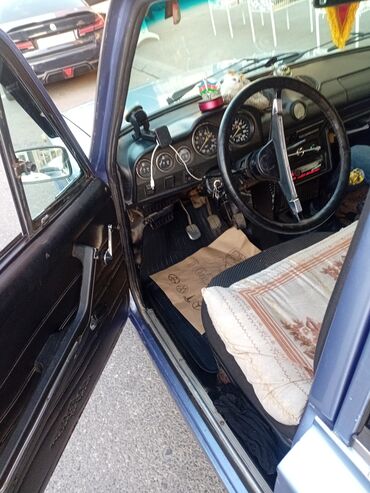 VAZ (LADA): VAZ 21011 sedan - Rəng: açıq mavi - Kuzov: 4 qapılı klassik “Jiguli” — 9