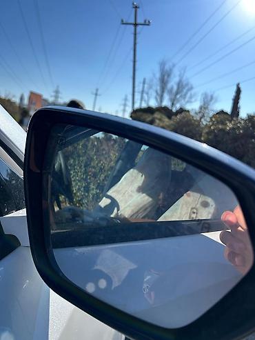 Avtomobil salonu üçün digər detallar: Unize Avtomobilin interyeri: - İkiqat panorama şüşə tavan, salonu — 24