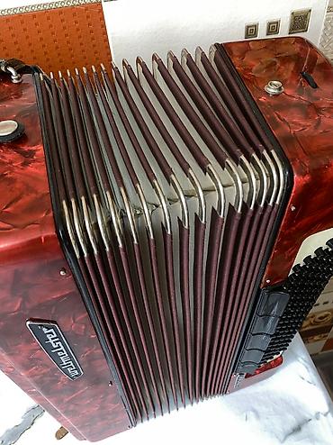 yamaha hs: Продается аккордеон Weltmeister serino в идеальном состоянии Цена:68 — 4