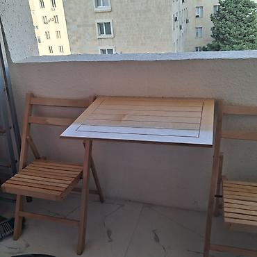 Садовая, уличная мебель: Təbii ağacdan hazırlanmış balkon/teras dəsti: - 1 ədəd kompakt masa və — 2