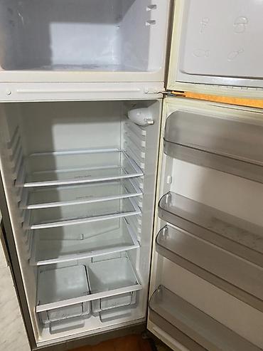Холодильник Hotpoint-Ariston, двухкамерный, с верхней морозильной