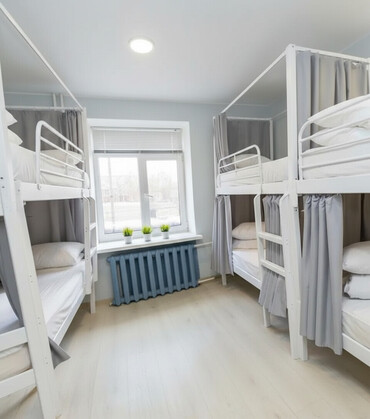 Отели и хостелы: Хостел Можем видео отправить Отель Гостиница Гостевой дом Душ — 2