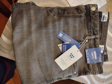 şubalar və qiymətləri: Cinslər Denim Co, XS (EU 34), M (EU 38)