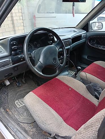 daew: Daewoo Nexia: 1996 г., 1.5 л, Механика, Бензин, Седан — 6