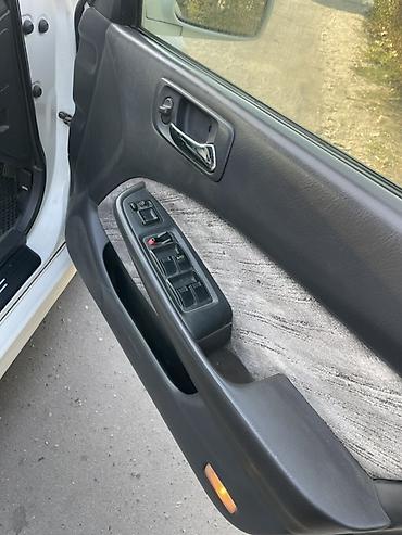 corolla s: Honda Accord: 1997 г., Автомат, Седан — 5