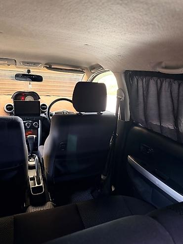 ниже: Toyota Ist: 2004 г., 1.5 л, Автомат, Бензин — 4