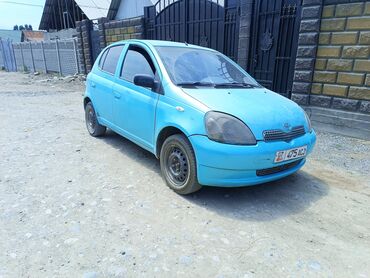 гольф 2 1.6 дизель: Toyota Yaris: 2001 г., 1 л, Механика, Бензин, Хетчбек