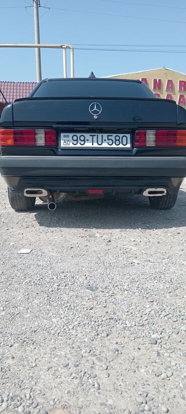 Mercedes-Benz: Mercedes-Benz 190: 1.8 l | 1992 il — 4