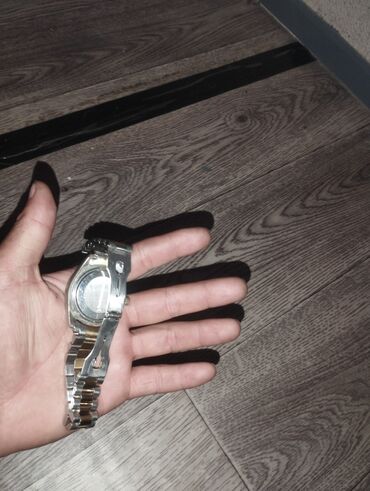 fossil часы: Наручные часы с двухцветным браслетом и зеленым циферблатом. Корпус