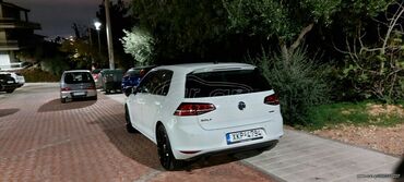 Volkswagen Golf: 1.6 l | 2013 year Hatchback