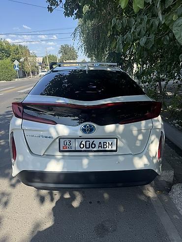 byd e1: Toyota Prius: 2017 г., 1.8 л, Вариатор, Гибрид, Лифтбек — 5