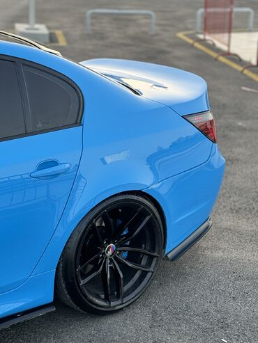 BMW: BMW 5 series: 3 l | 2007 il Sedan — 6