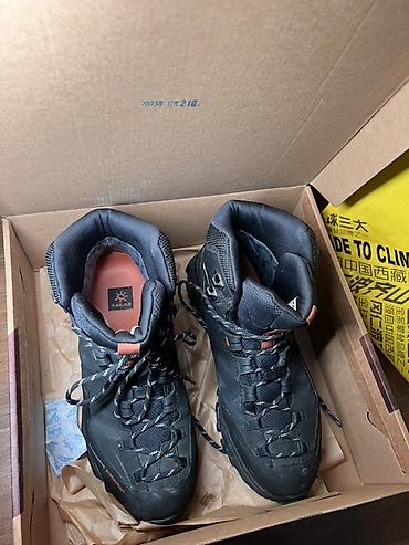 Ботинки: Модель МТ5 Рассчитана на восхождения до 6000м по обычным(не — 3