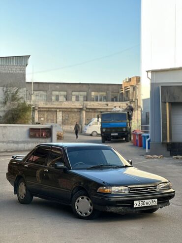 российский машины: Toyota Carina: 1990 г., 1.6 л, Автомат, Бензин, Седан