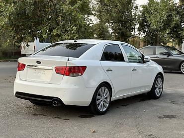 Kia: Kia Cerato: 2 l | 2010 il Sedan — 5