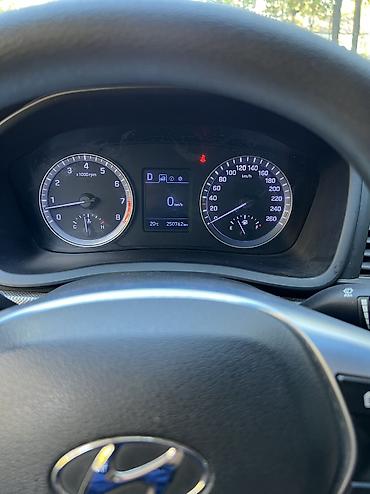 Hyundai: Hyundai Sonata: 2019 г., 2 л, Автомат, Газ, Седан — 7