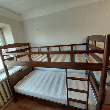 двухъярусная кровать цена в бишкеке: Продаю двухъярусную кровать,в отличном состоянии за 20.000