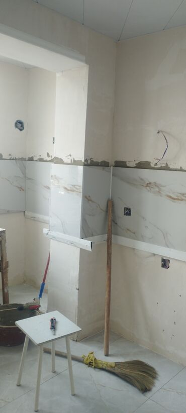 3d kafel: Mərmər naxışlı keramika kafel və plitə döşəmə/divar işi - Məkan