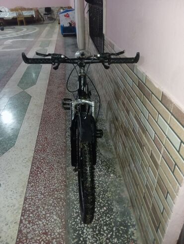 трехколесный велосипед для взрослых бишкек: Dağ velosipedi - Rəng: qara - Agressiv enli sükan və bar-endlər –