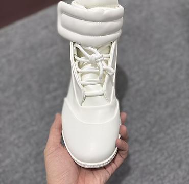 обувь 44: Кроссовки, 41, 42, 42.5, Maison Martin Margiela, Новый, цвет - Голубой, Самовывоз, Бесплатная доставка, Платная доставка — 5