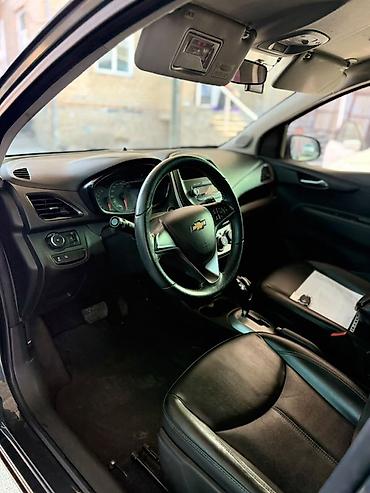 spark цена: Chevrolet Spark: 2017 г., 1 л, Автомат, Бензин, Хэтчбэк — 3