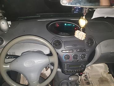kreditle avtomobiller: Toyota Vitz: 1 l | 2000 il Hetçbek — 8